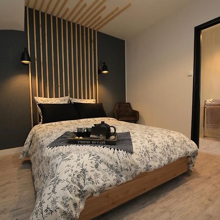 Appartamento Le Nid Bord De La Loire Orléans Esterno foto